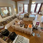 Grand Des Rasses & Wellness Szálloda 3*