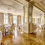 Grand Des Rasses & Wellness Hotel 3*