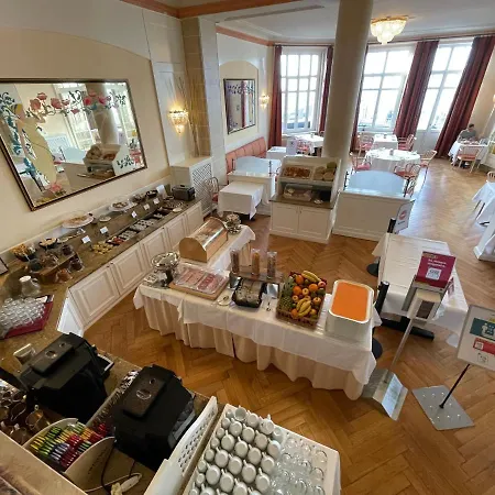 Grand Des Rasses & Wellness 酒店 3*