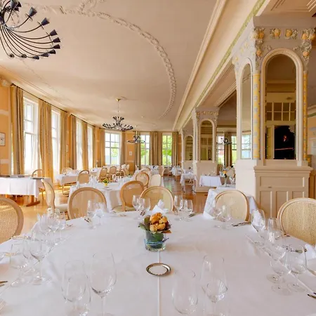 Grand Des Rasses & Wellness Отель Сент-Круа