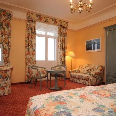 Grand Des Rasses & Wellness Отель Сент-Круа
